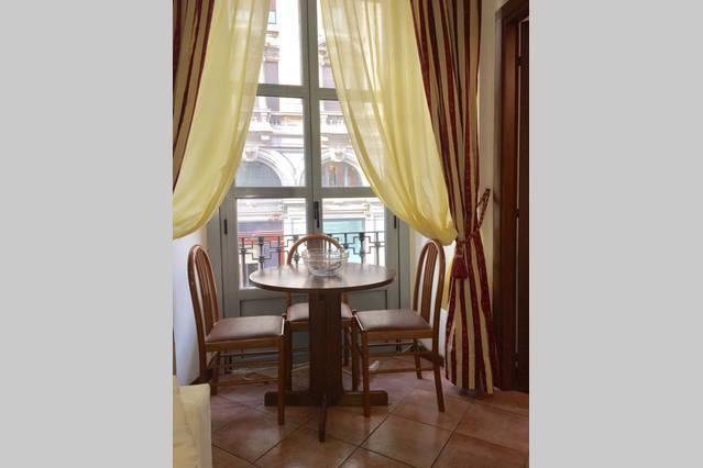 Апартаменты Flat In Piazza Duomo Милан Экстерьер фото